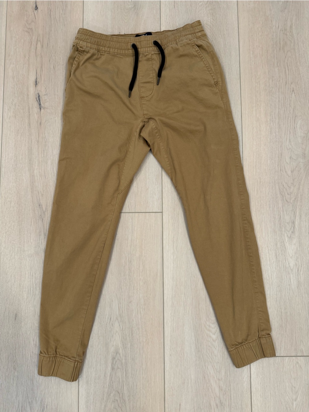 Hollister Men's Drawstring Joggers in Khaki Brown